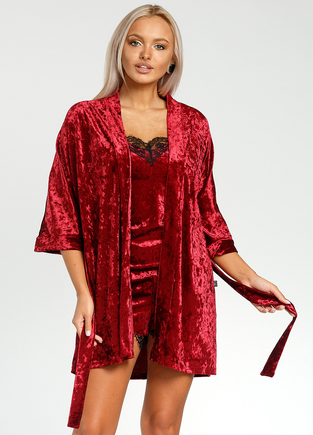 Красный демисезонный комплект (халат, майка, шорты) Ghazel