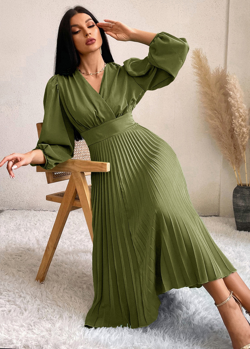 Оливковое кэжуал платье на запах SHEIN однотонное