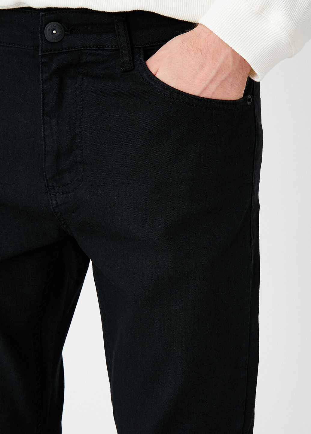 Черные демисезонные зауженные брюки KOTON