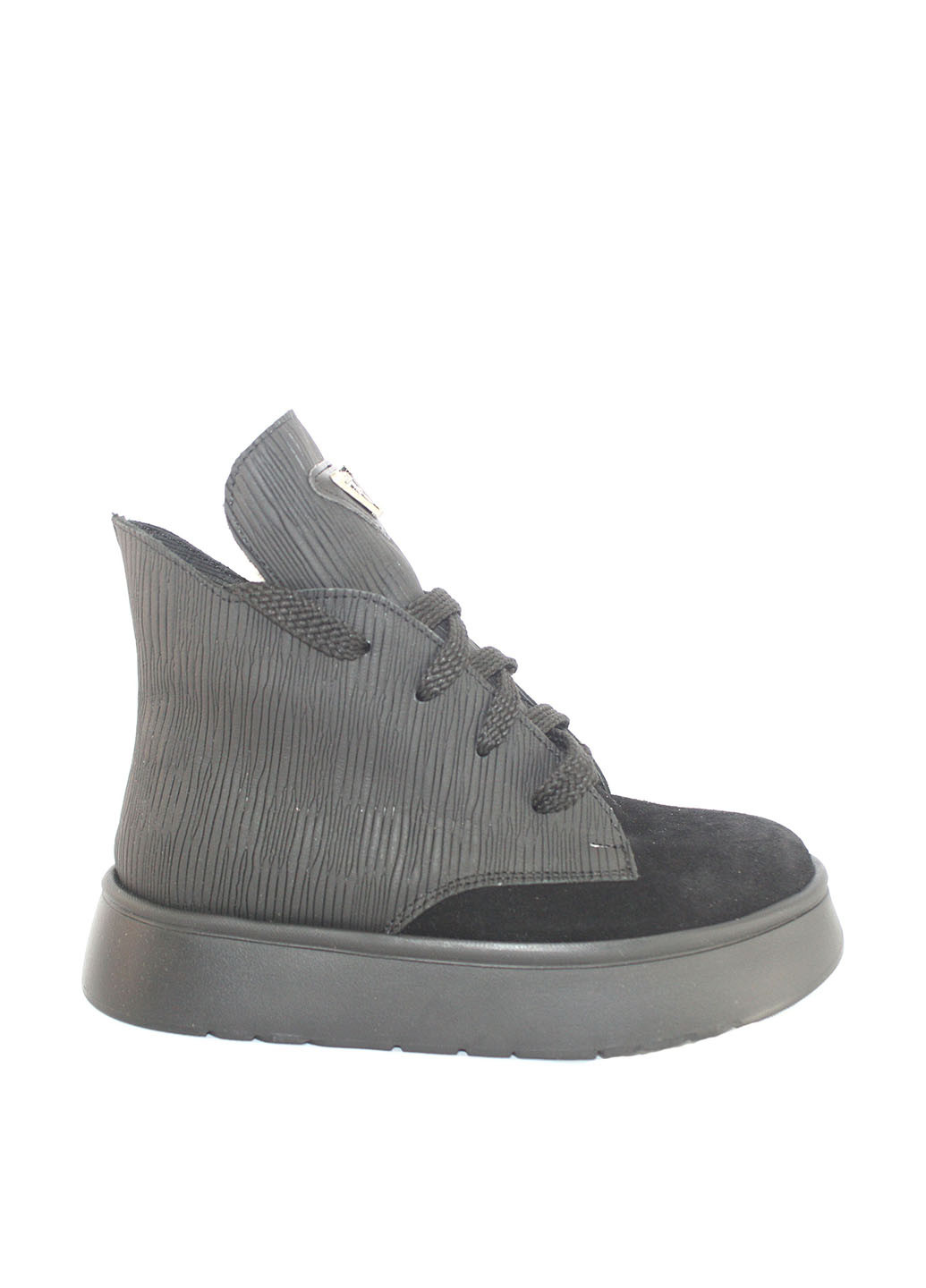 Зимние ботинки Mila с логотипом