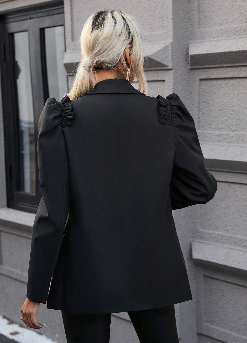 Черный женский жакет SHEIN однотонный - демисезонный