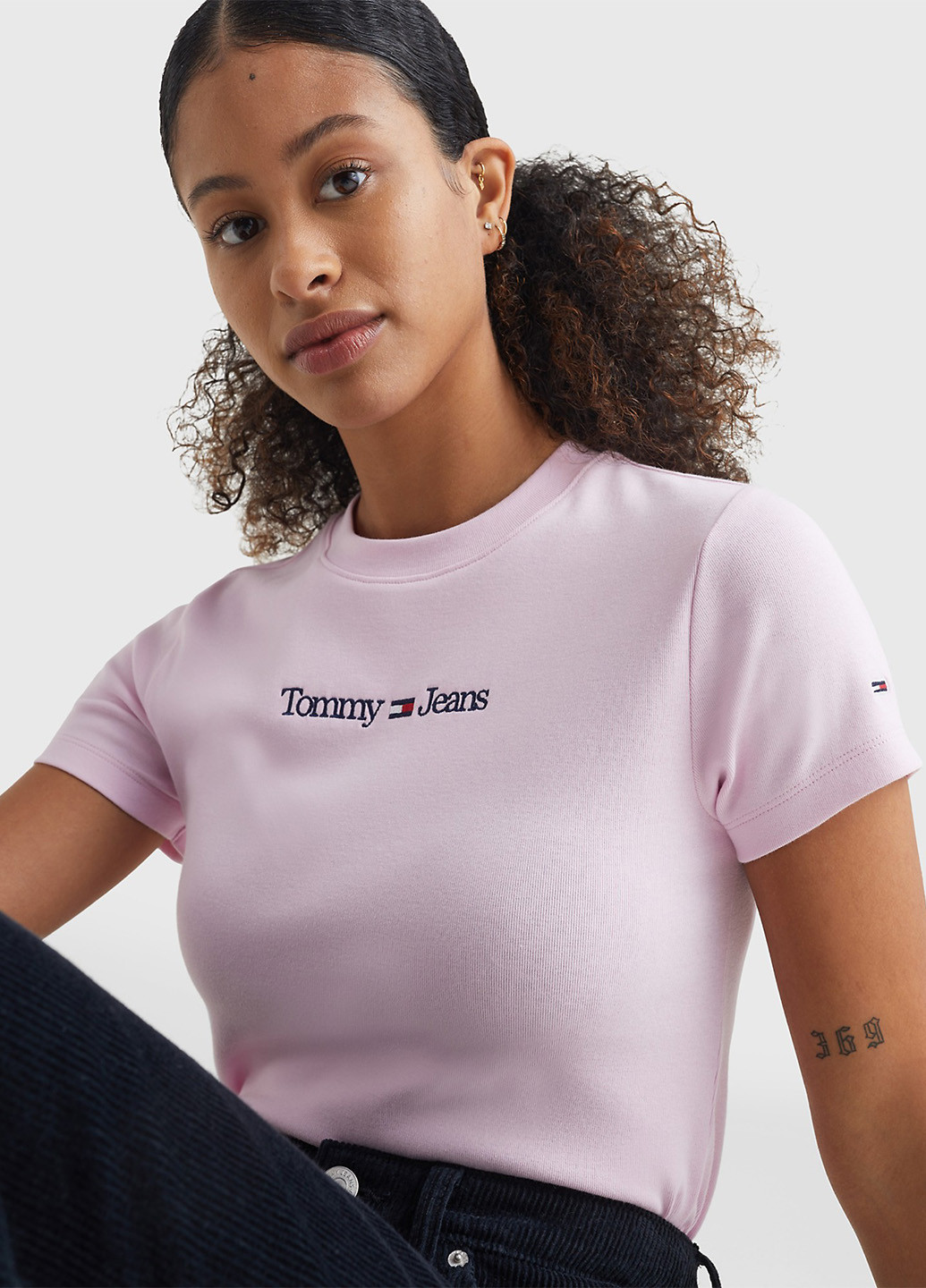 Светло-розовая всесезон футболка Tommy Hilfiger