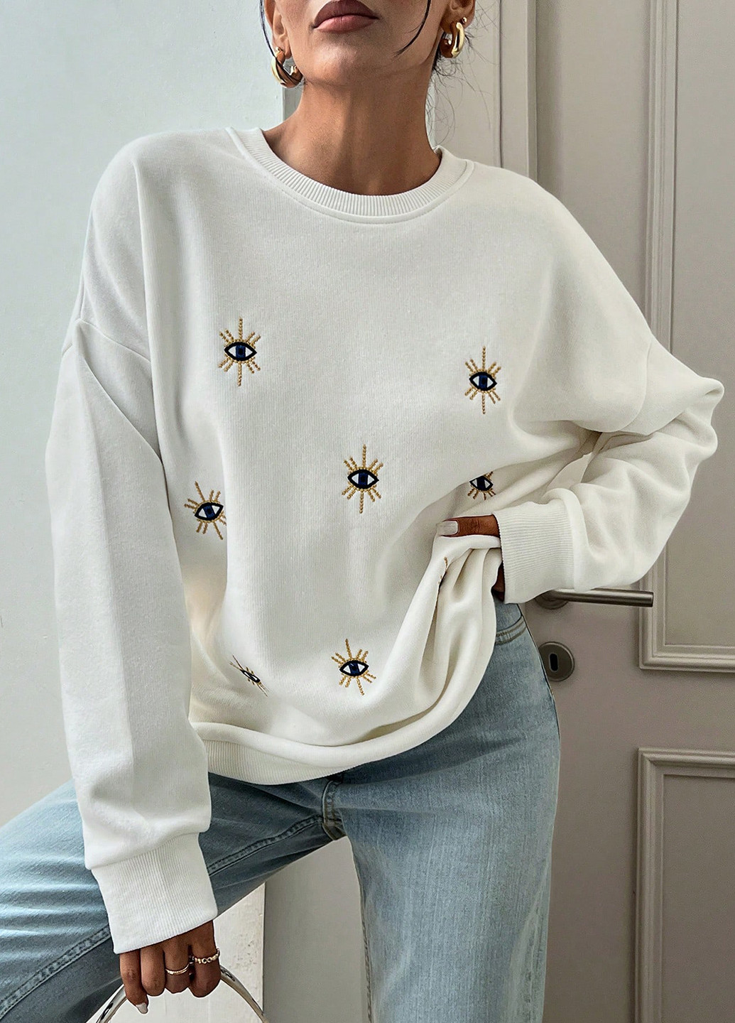 Белый свитшот SHEIN глаза вышивка (332520238)