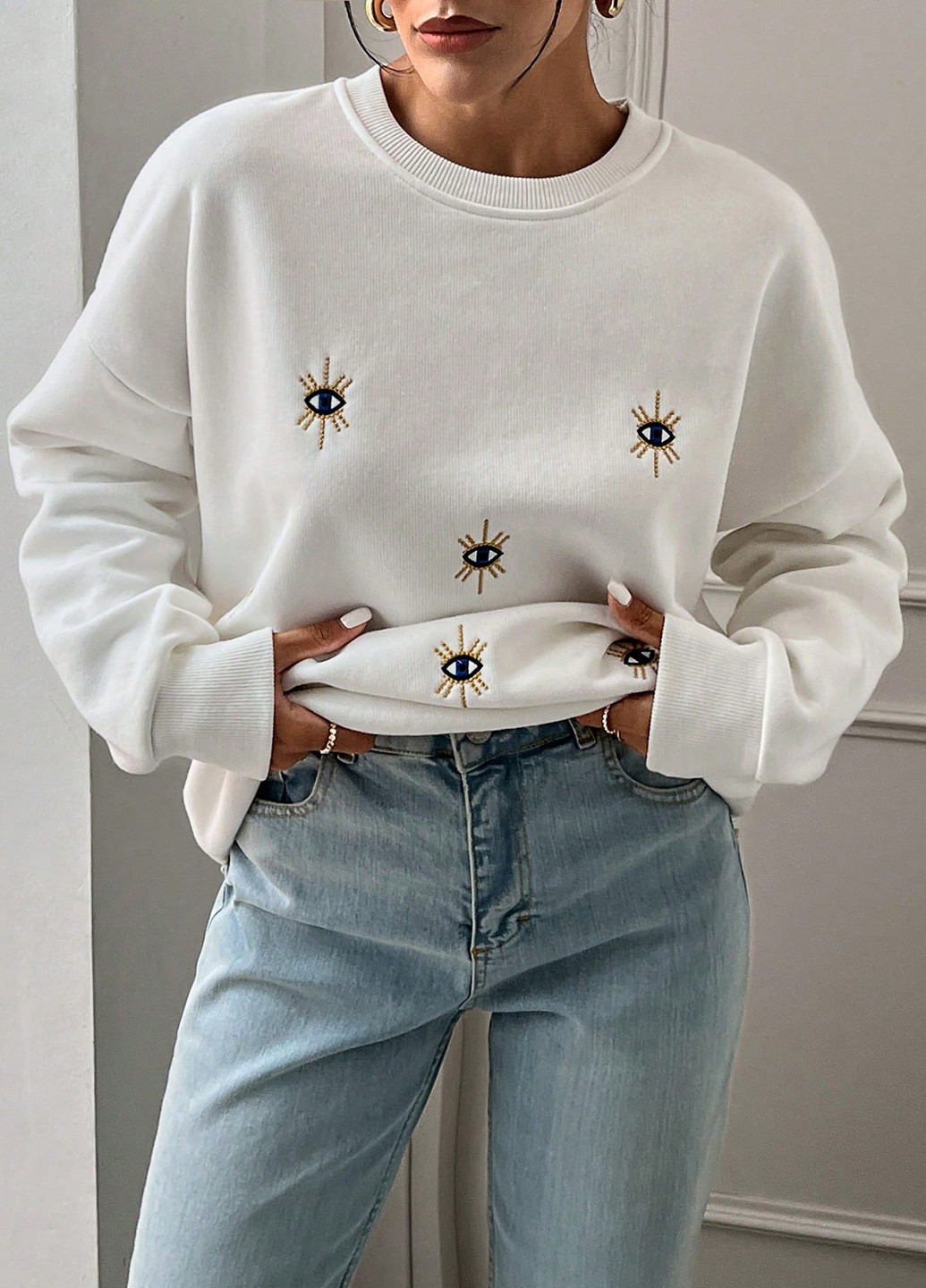 Белый свитшот SHEIN глаза вышивка (332520238)