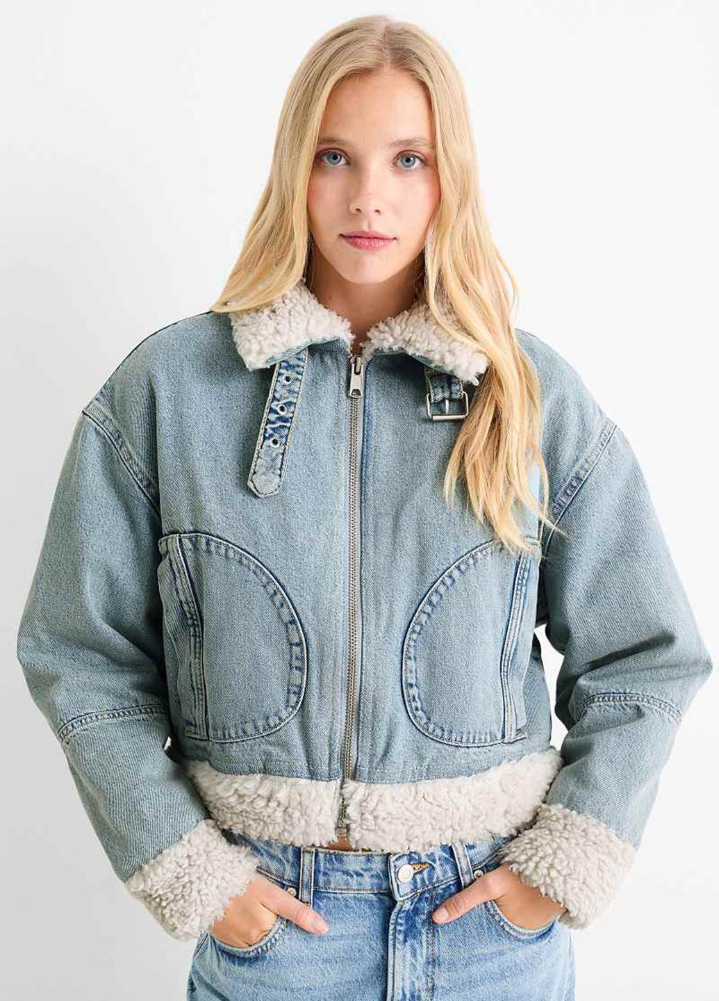 Голубая демисезонная куртка C&A