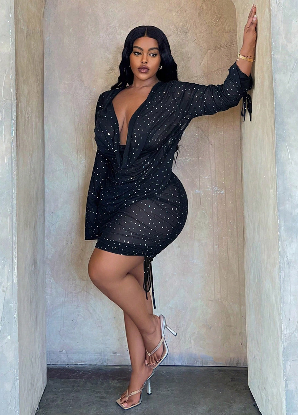 Чорна коктейльна сукня SHEIN в горошок