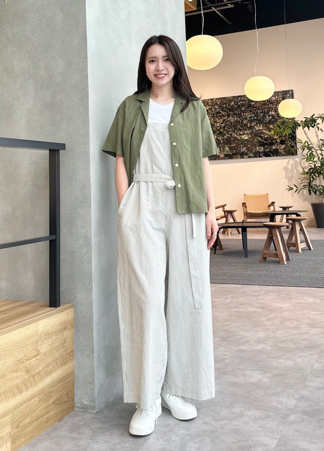 Оливковковая (хаки) кэжуал рубашка однотонная Uniqlo