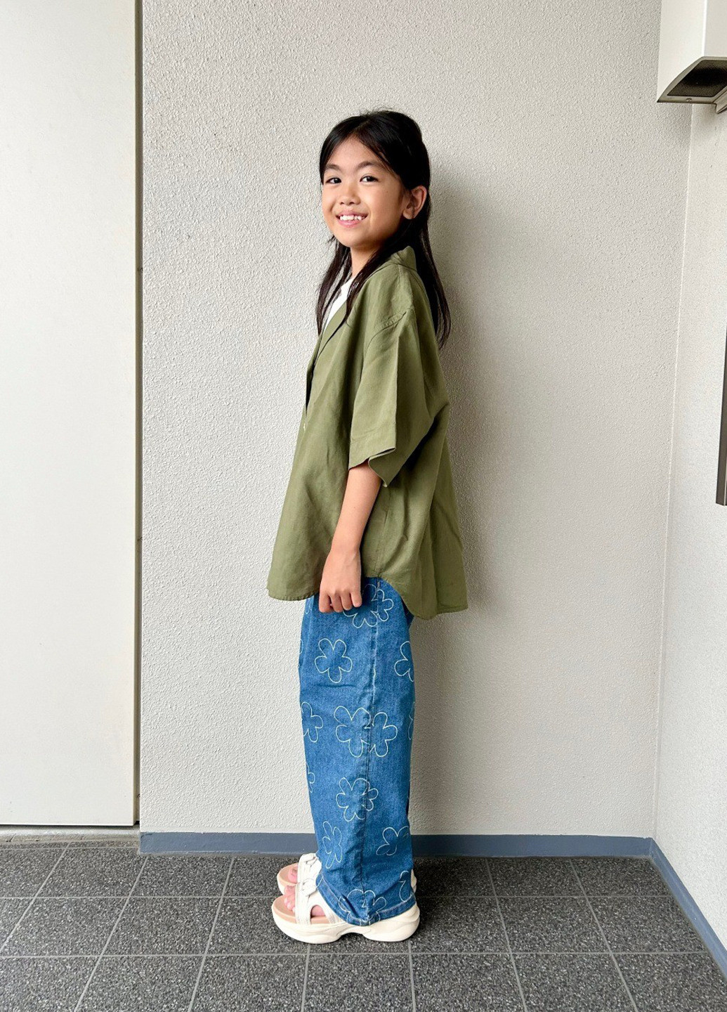 Оливковковая (хаки) кэжуал рубашка однотонная Uniqlo