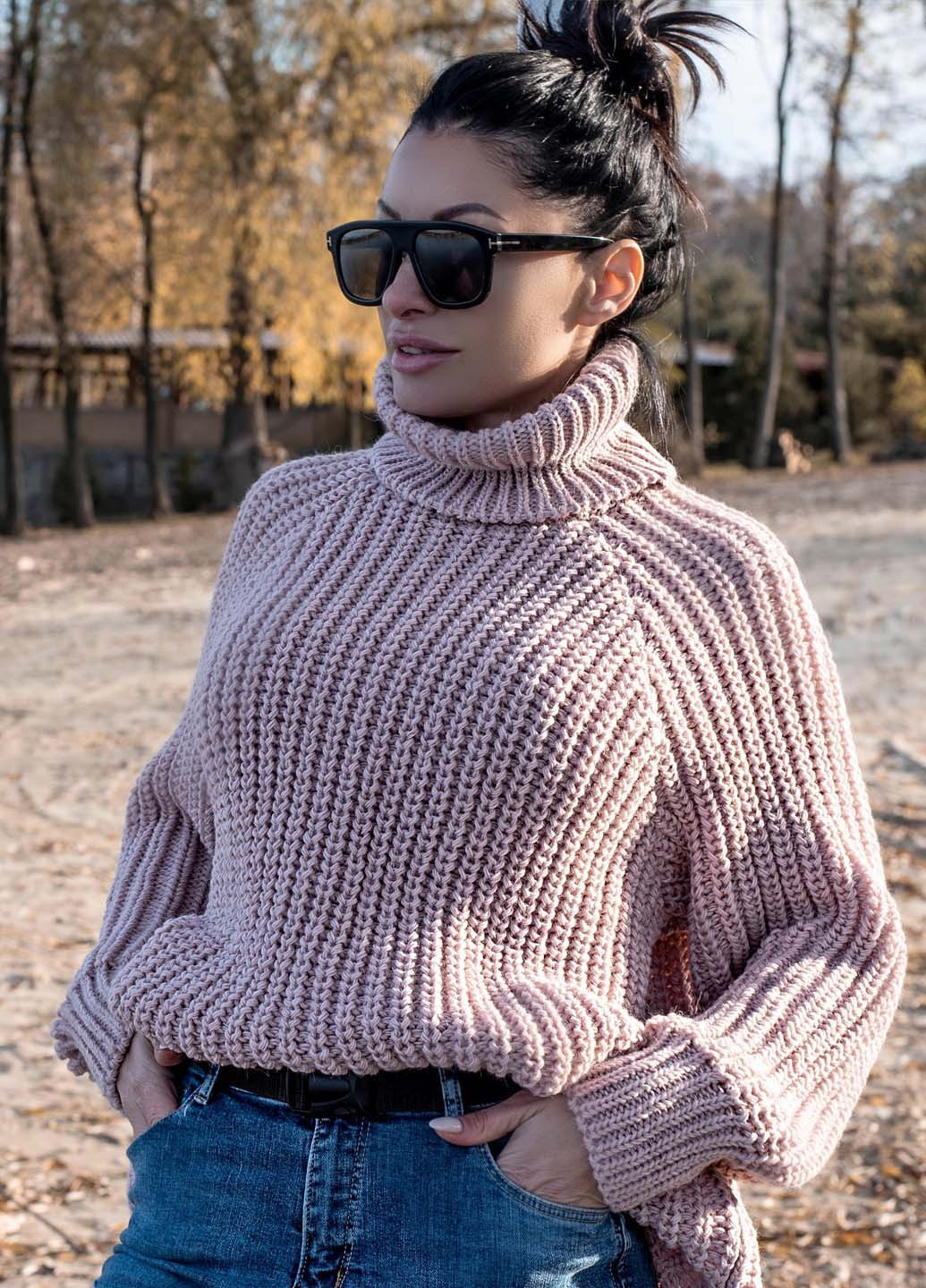 Пудровый демисезонный свитер "джолли" Anika