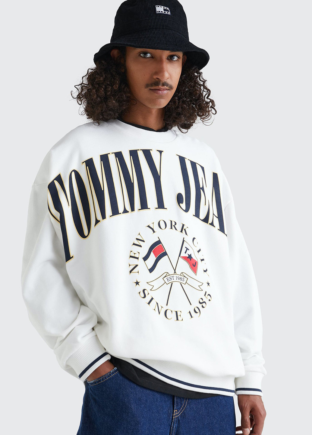 Свитшот Tommy Jeans - Свободный крой надпись белый кэжуал хлопок, трикотаж - (257187201)