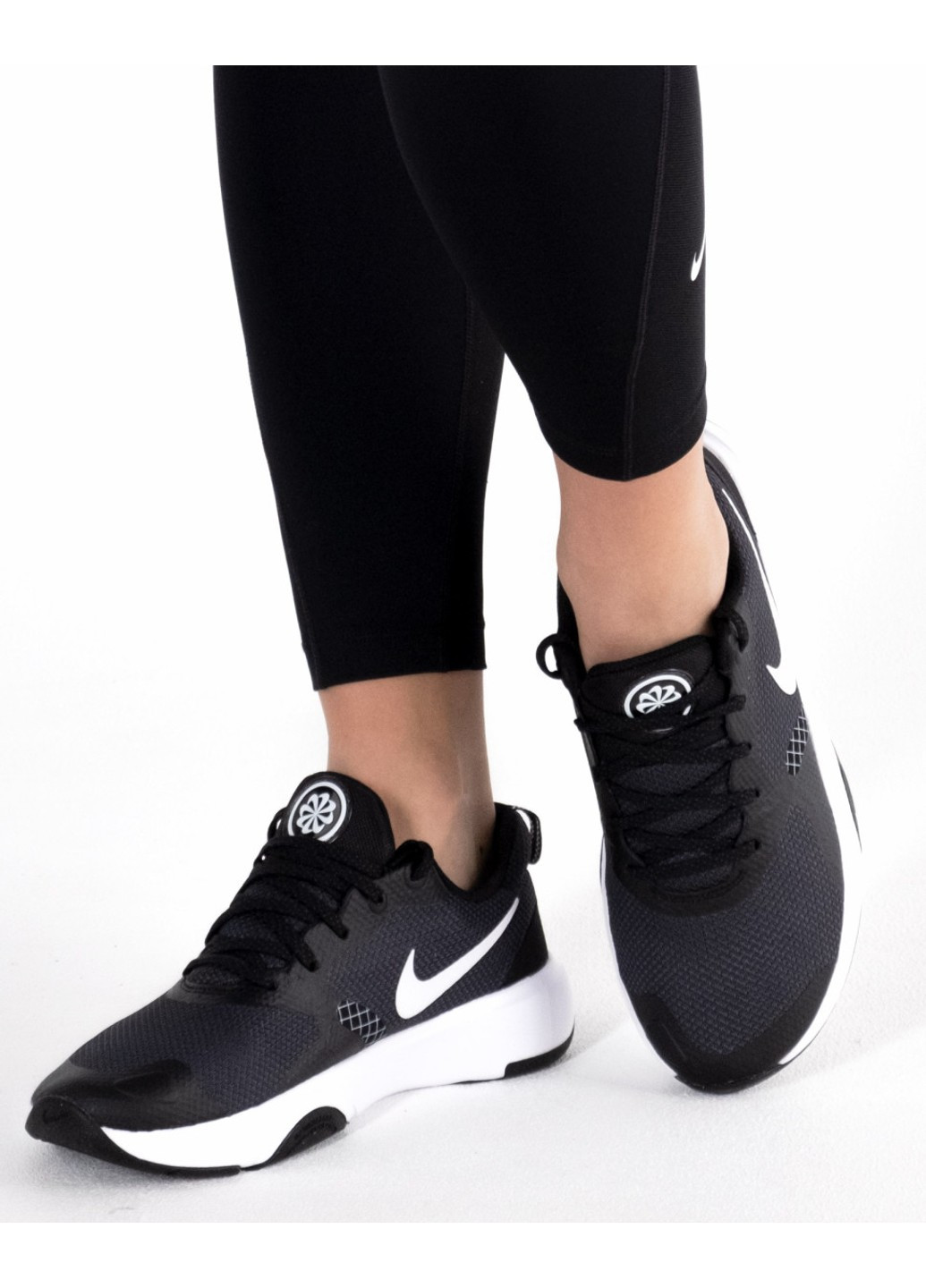 Черные демисезонные кроссовки city rep tr Nike