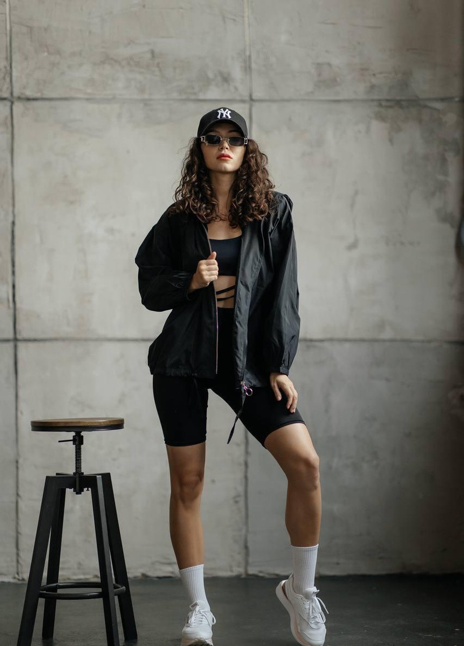 Черная женская куртка весенняя осенняя 42-44 46-48 (s-m l-xl) ветровка с капюшоном черная No Brand