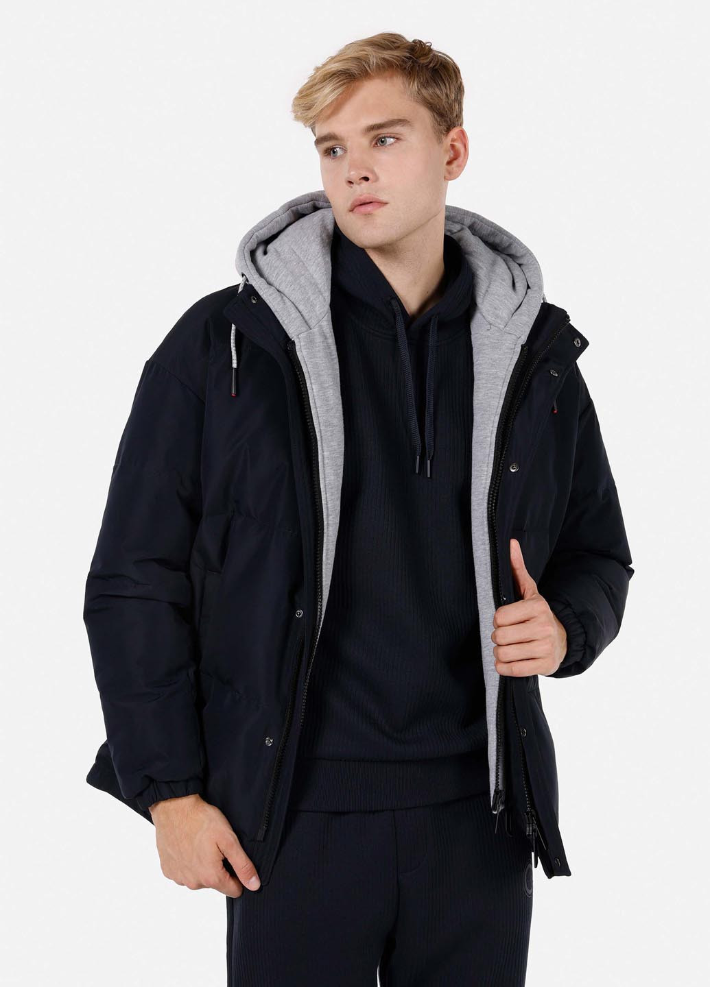 Темно-синяя демисезонная куртка Colin's