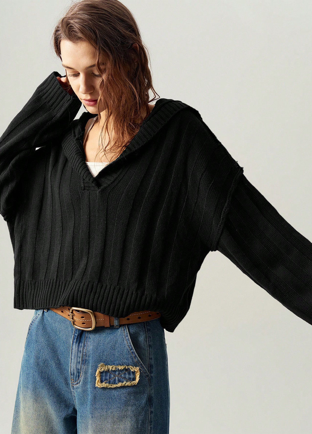 Черный демисезонный свитер SHEIN