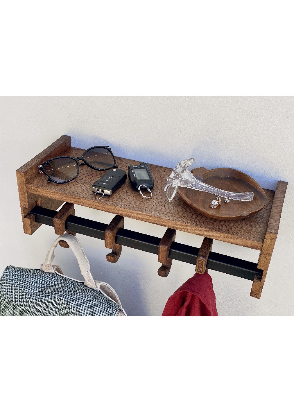 Настінна полиця вішалка органайзер підставка для одягу сумок парасольок з металу та дерева 5 гачків 50х15х20 см (473433-Prob) Unbranded (254681190)