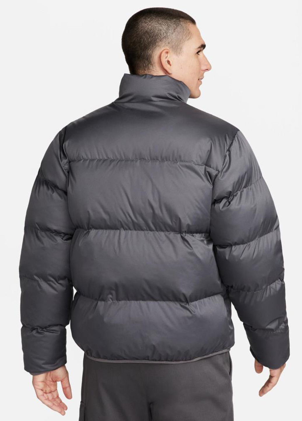 Сіра демісезонна куртка fb7368-068 Nike Down jacket Club