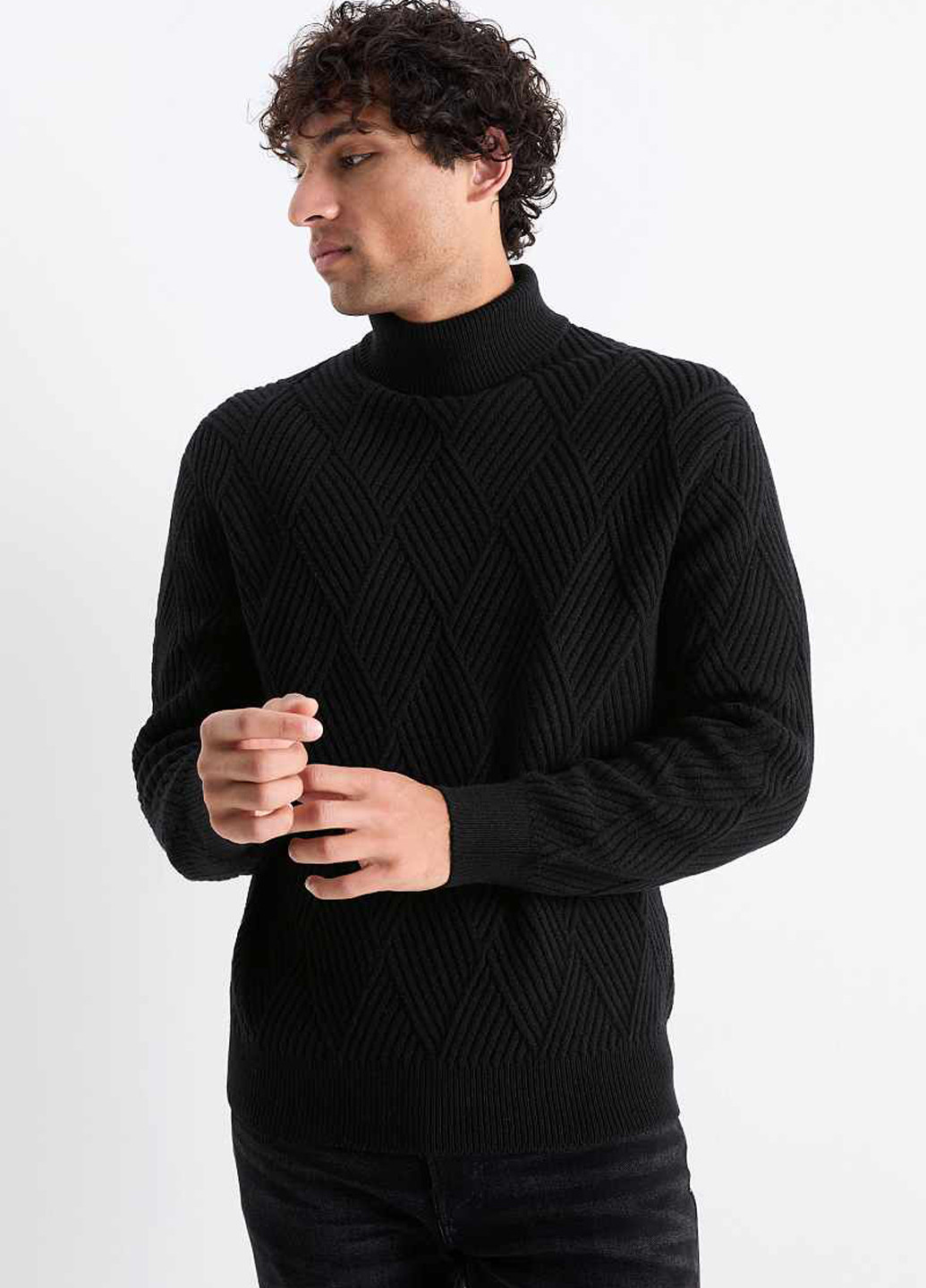 Черный демисезонный светр C&A