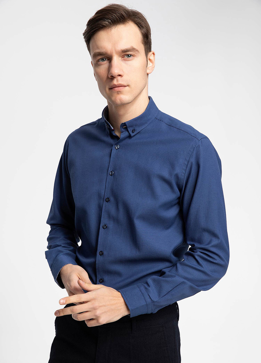 Темно-синяя классическая рубашка DeFacto