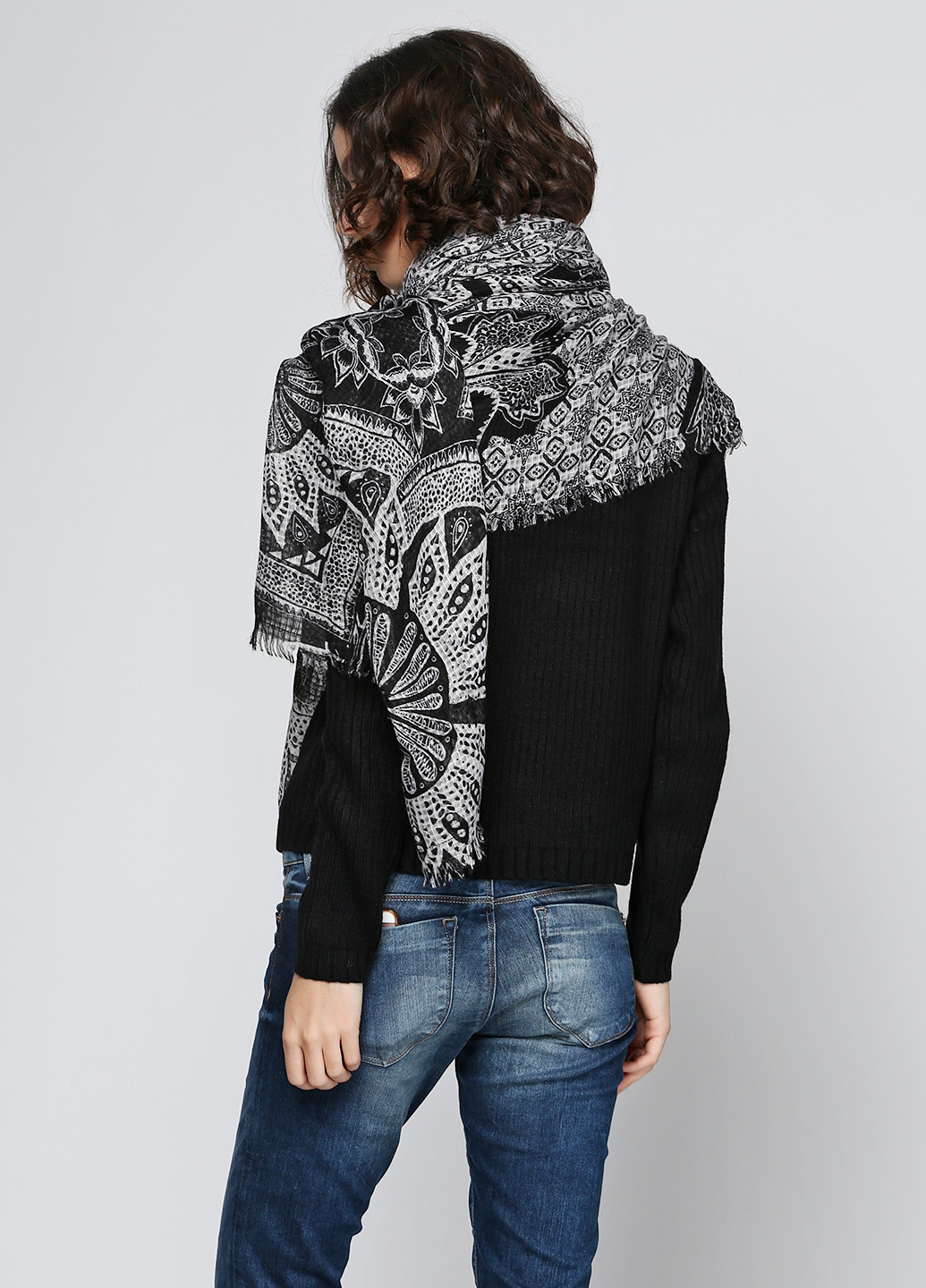 Шарф Pieces (29788057)