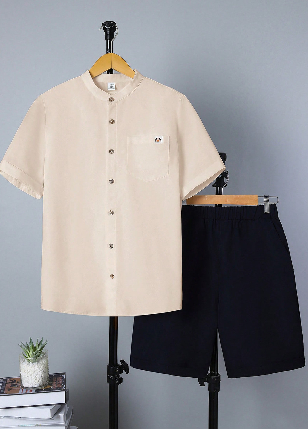 Бежевий літній костюм (сорочка, шорти) з сорочкою, з шортами SHEIN