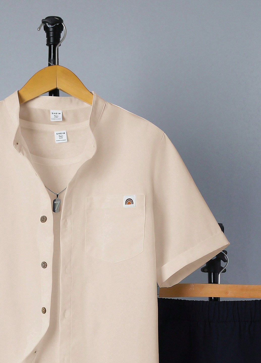 Бежевий літній костюм (сорочка, шорти) з сорочкою, з шортами SHEIN