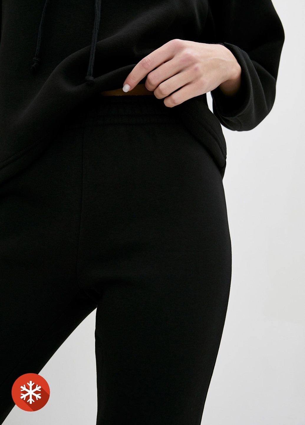 Черные кэжуал демисезонные брюки Garne