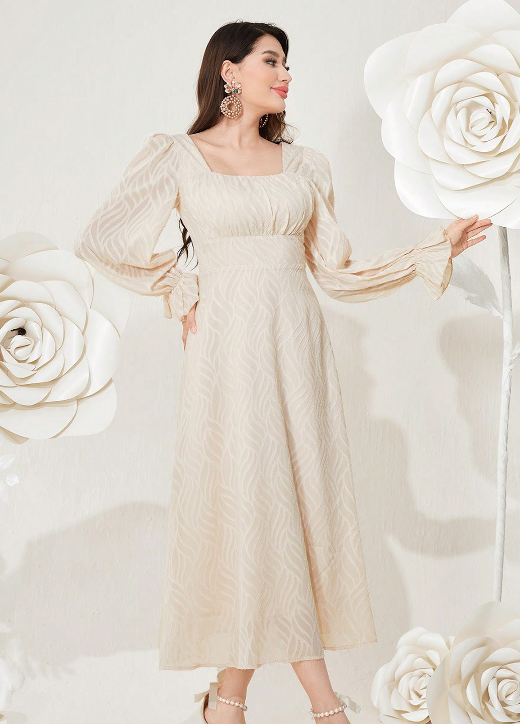 Кремова кежуал сукня а-силует SHEIN однотонна