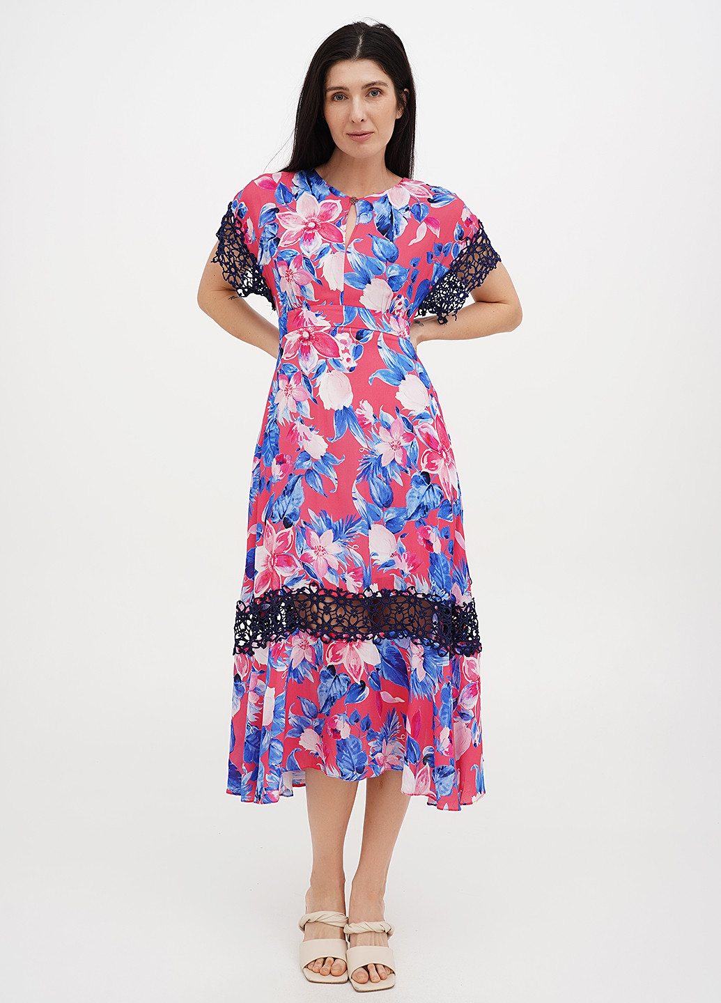 Малиновое кэжуал платье клеш Vicolo с цветочным принтом