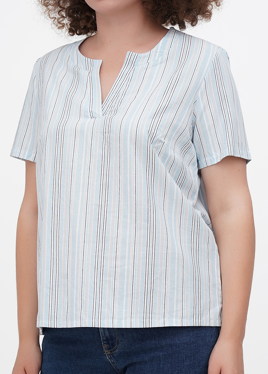 Світло-блакитна літня блуза Collection L