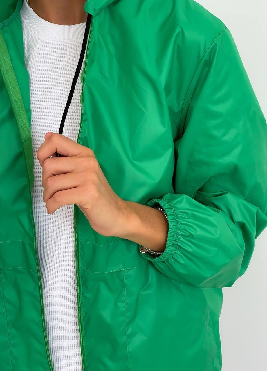 Зеленая женская ветровка свободного кроя с карманами куртка с капюшоном зеленая No Brand