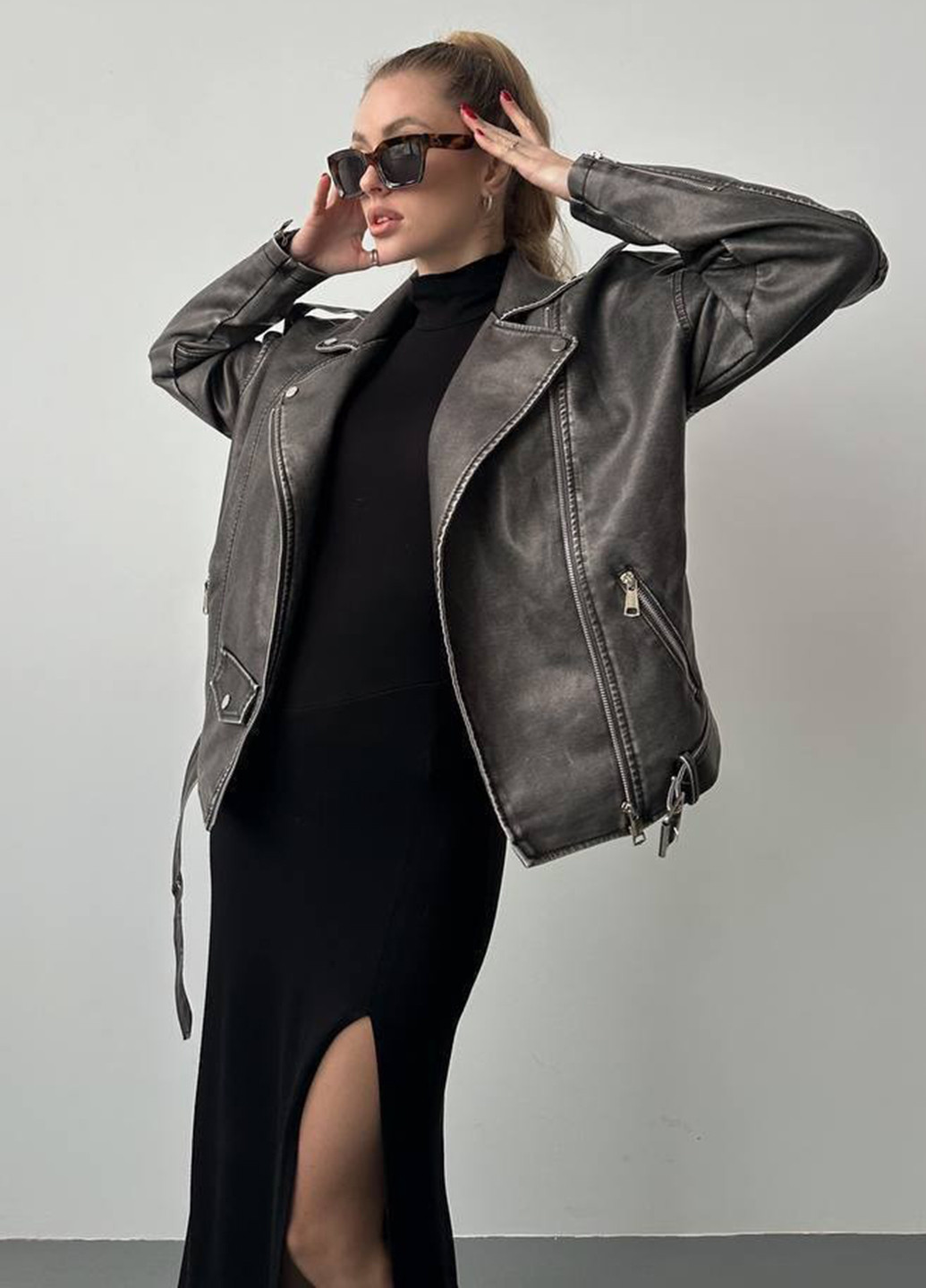 Темно-сіра демісезонна куртка косуха No Brand