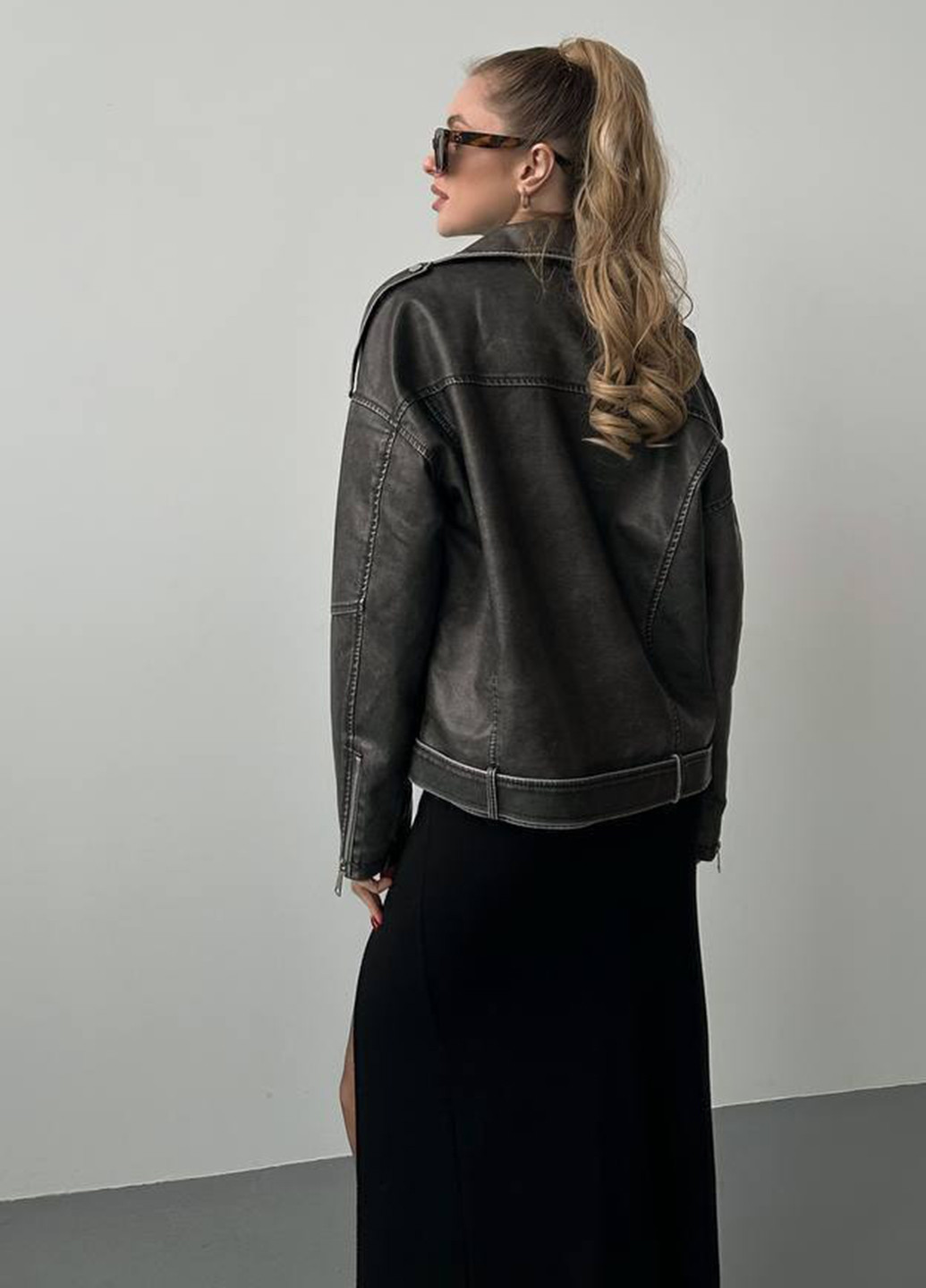 Темно-сіра демісезонна куртка косуха No Brand