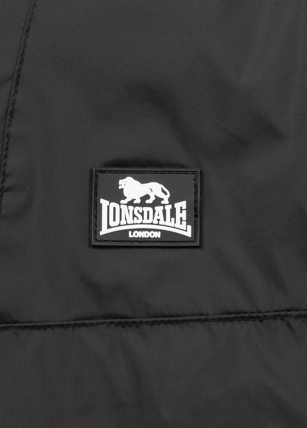 Черная демисезонная куртка Lonsdale WEEDON BEC
