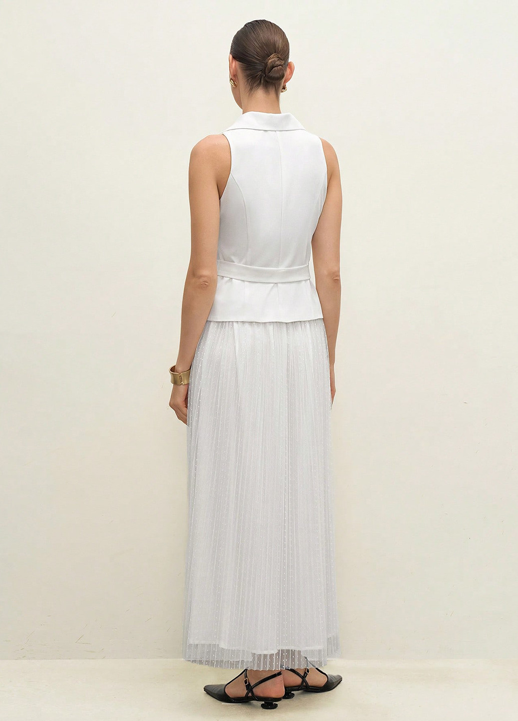 Білий літній комплект (жилет, спідниця) SHEIN