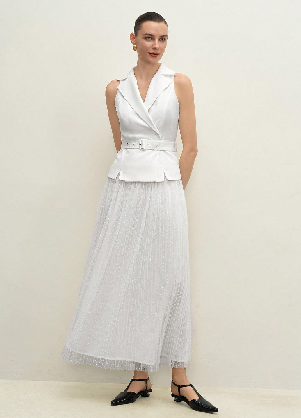 Білий літній комплект (жилет, спідниця) SHEIN