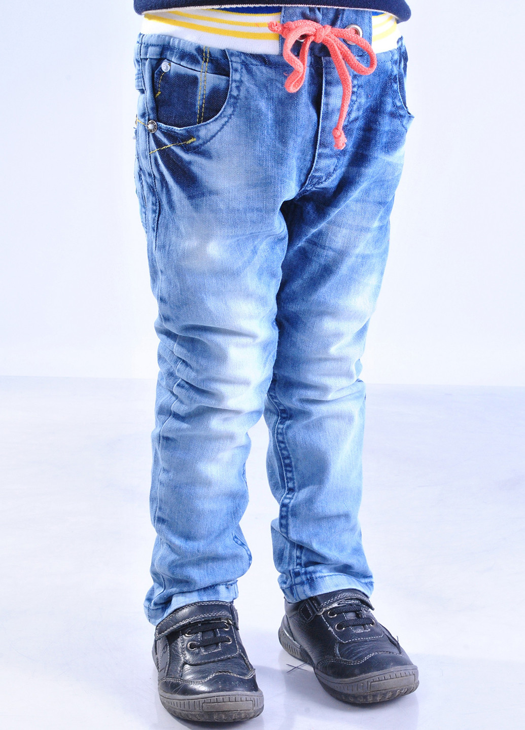 Голубые демисезонные со средней талией джинсы LEVINDER JEANS