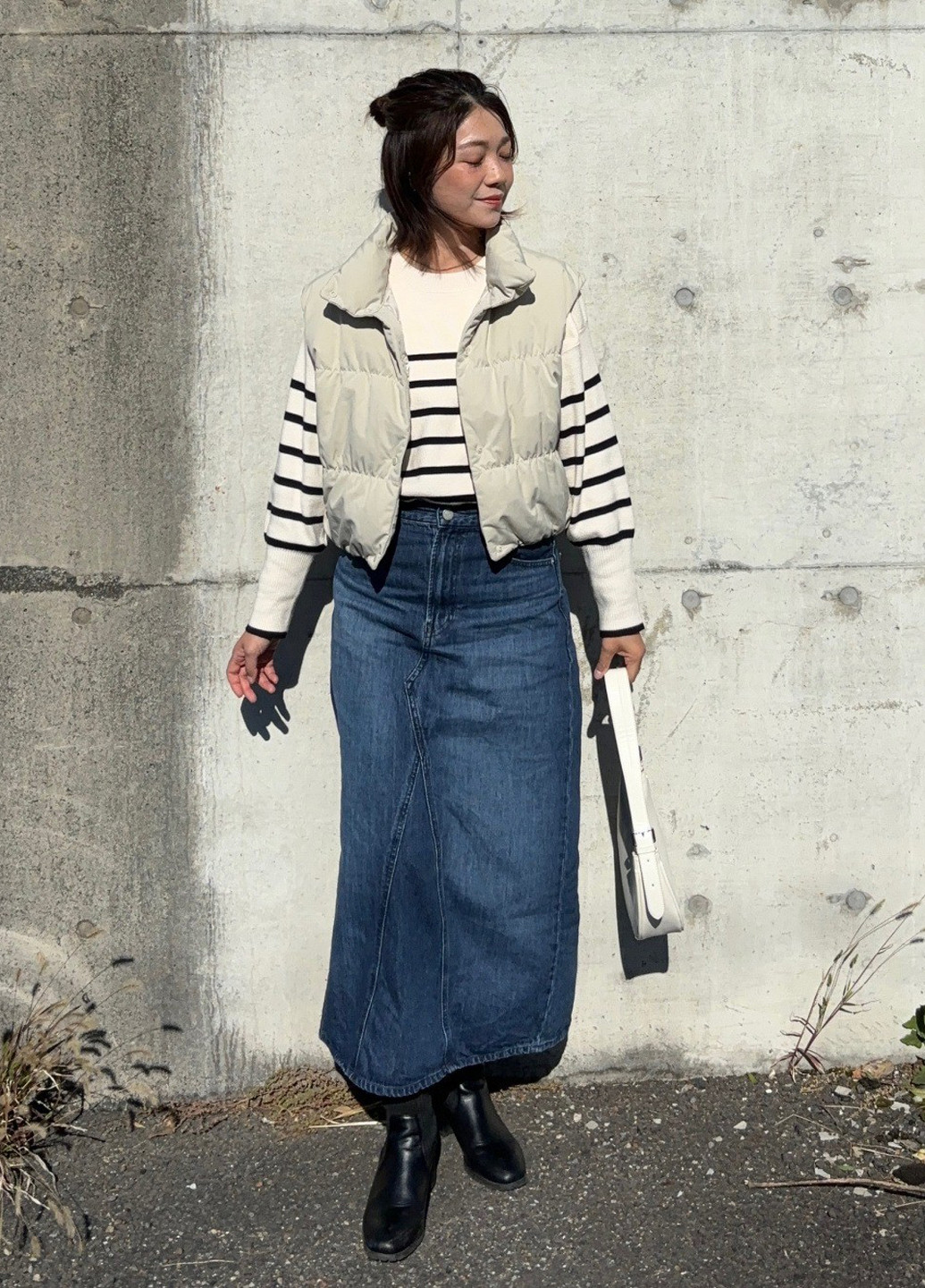 Синяя джинсовая однотонная юбка Uniqlo карандаш