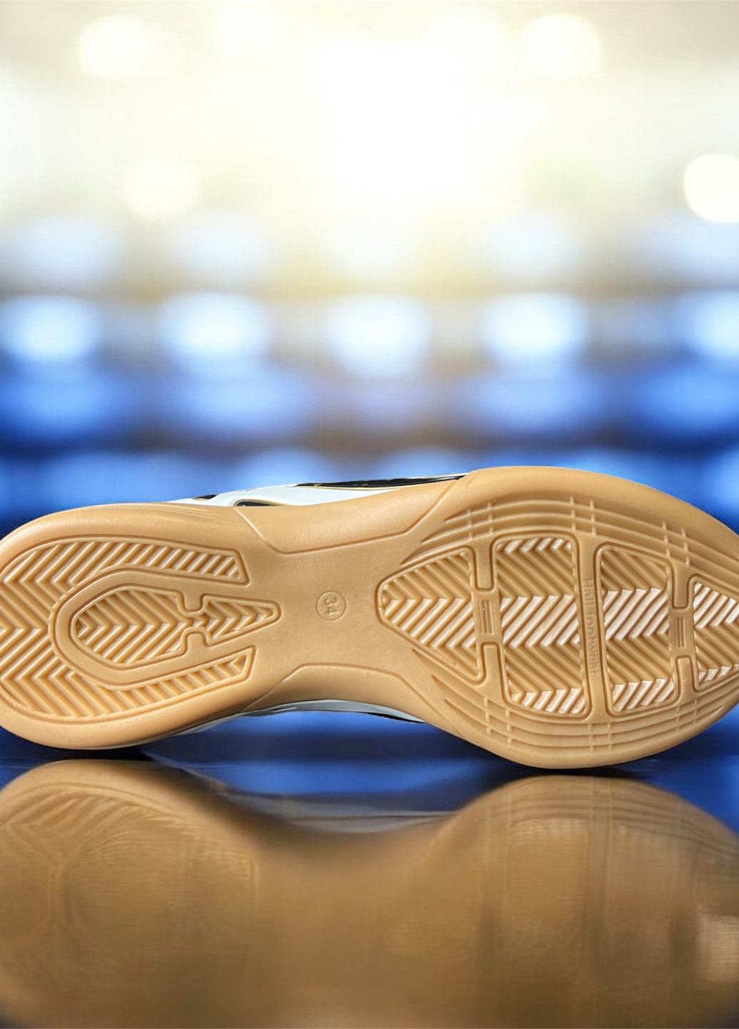 Белые футзалки Walked