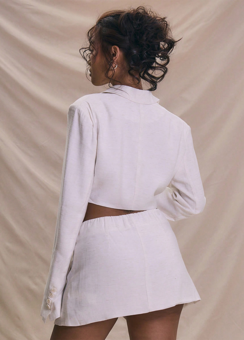 Молочный женский жакет SHEIN однотонный - демисезонный