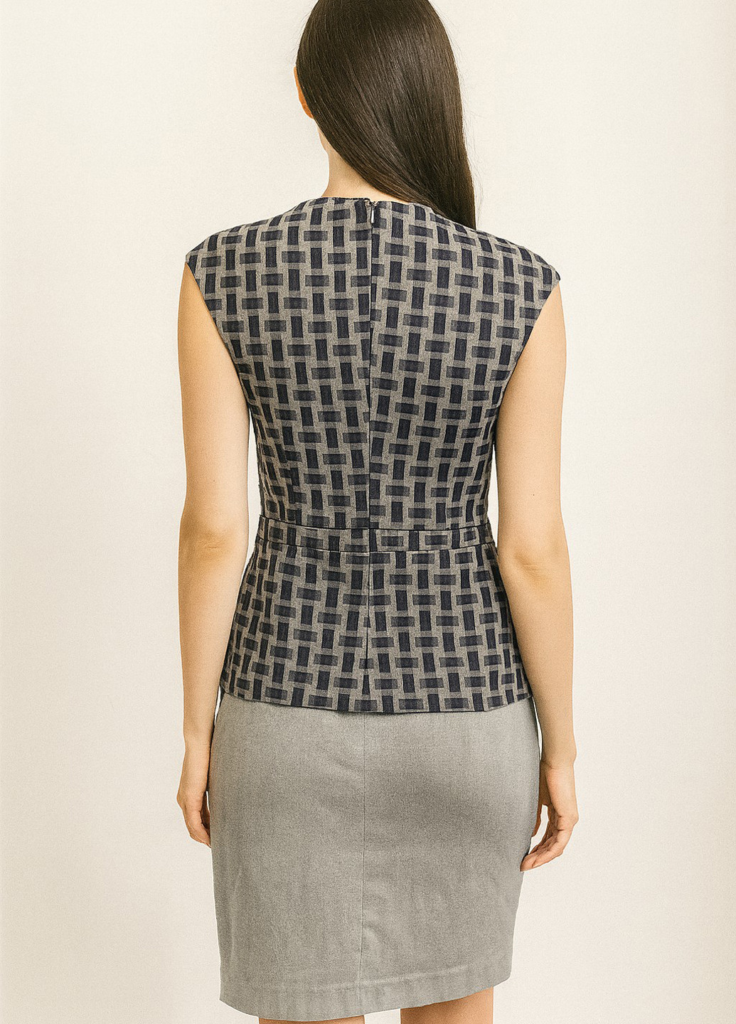 Комбінована ділова, кежуал сукня з баскою, футляр Sassofono з геометричним візерунком