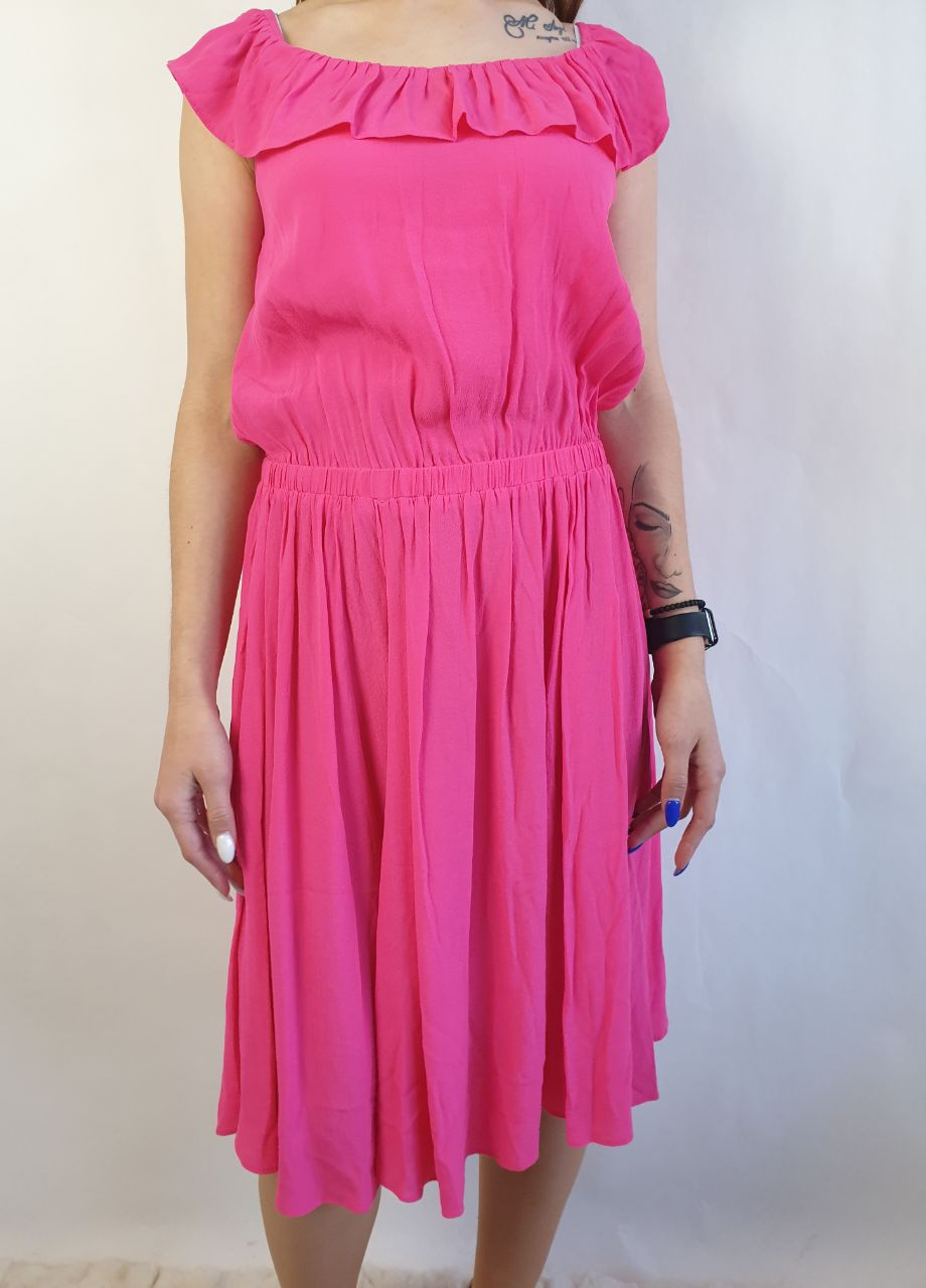 Розовое кэжуал платье Naf Naf однотонное