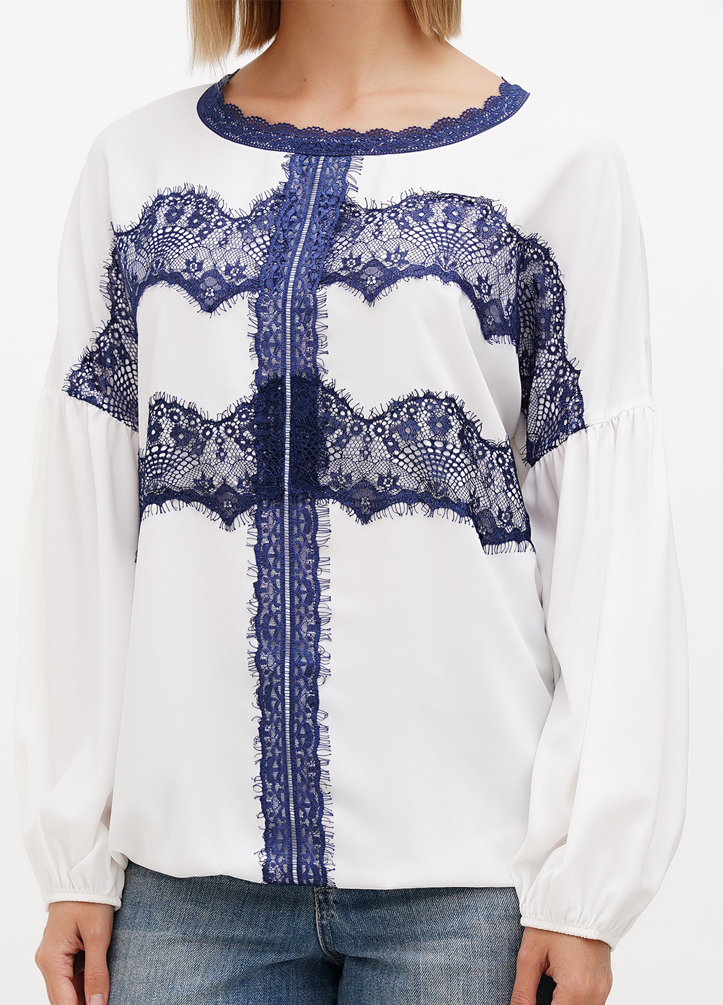 Молочная блуза Sassofono