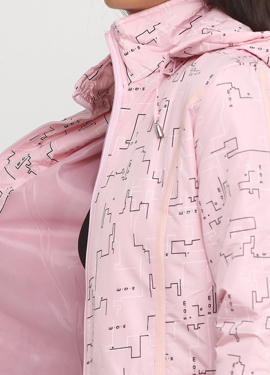 Розовая демисезонная куртка Noblezone