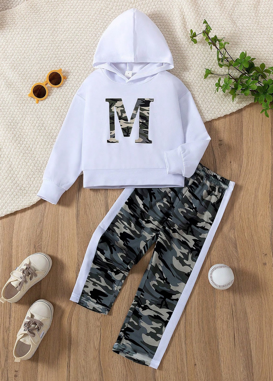 Белый демисезонный костюм (худи, брюки) брючный SHEIN