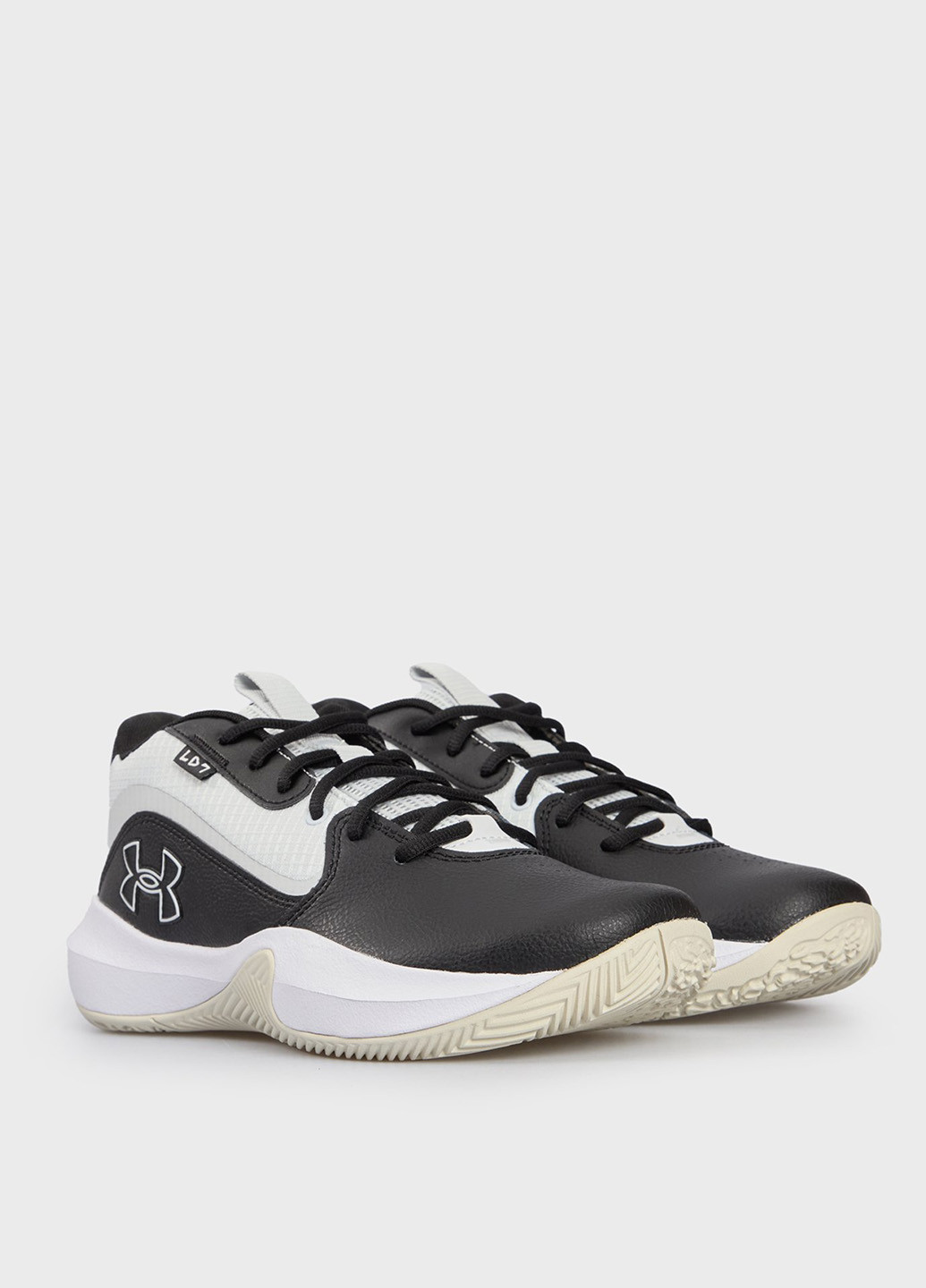 Черно-белые всесезонные кроссовки Under Armour