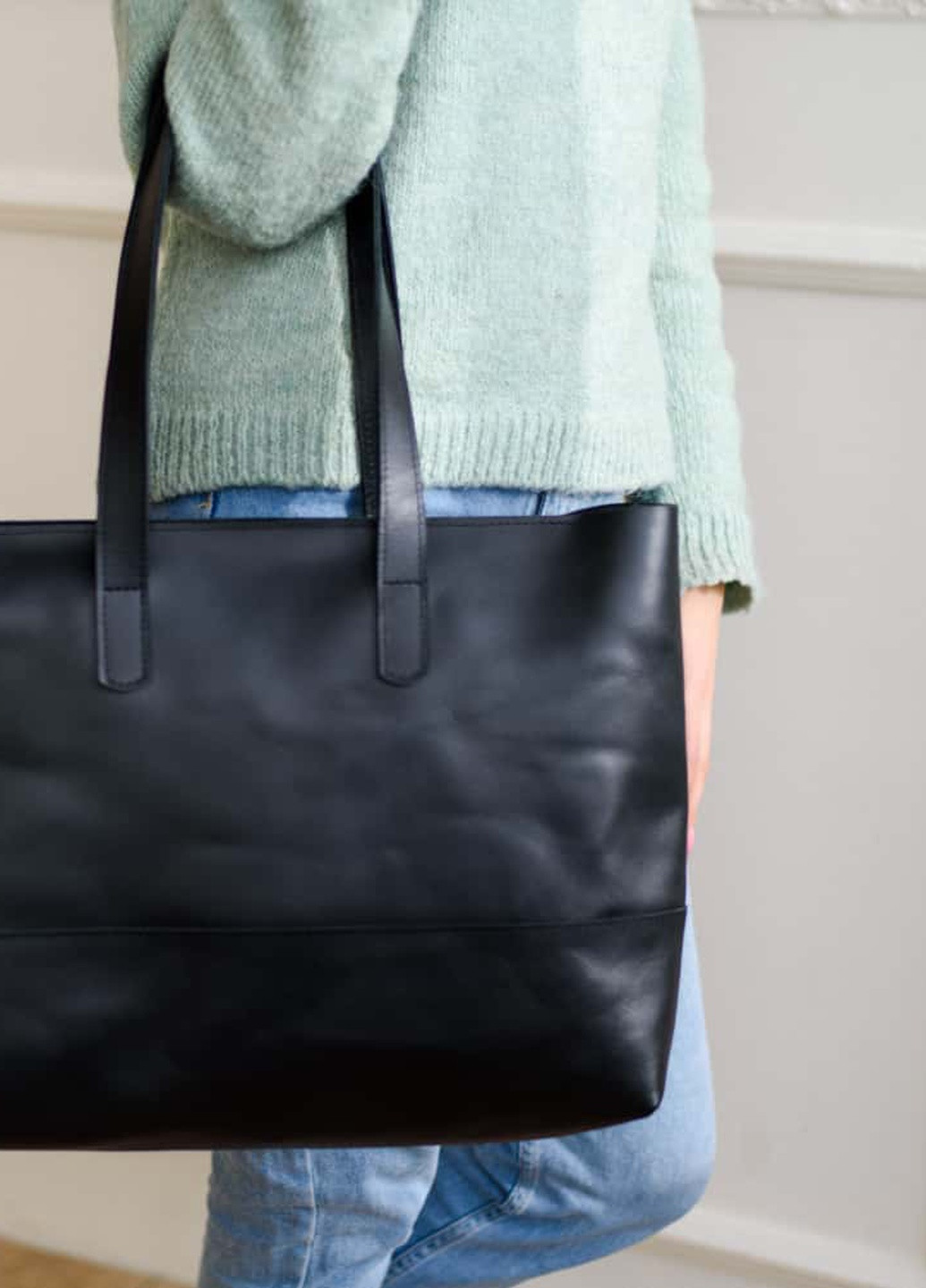 Вместительная женская сумка шоппер из натуральной кожи с легким глянцем Boorbon (253342358)