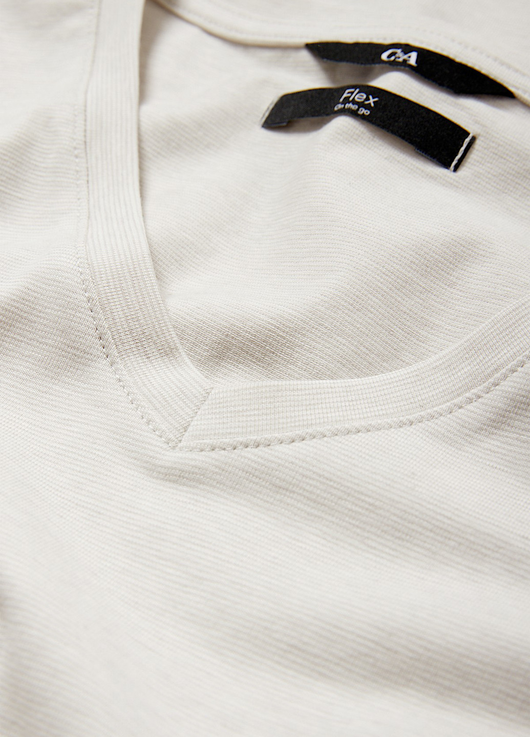 Светло-серая футболка C&A