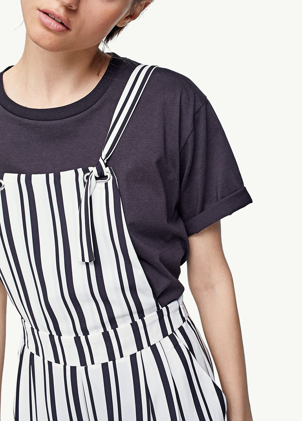 Комбинезон Stradivarius комбинезон-брюки полоска чёрно-белого кэжуал полиэстер