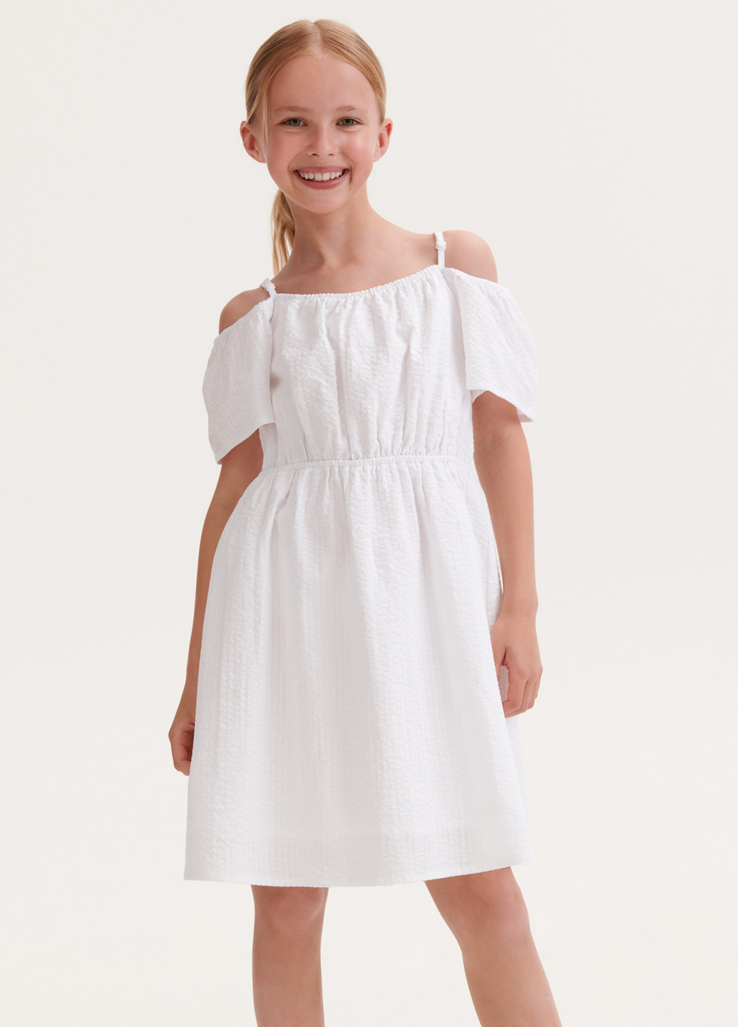 Біла сукня Reserved (291125844)