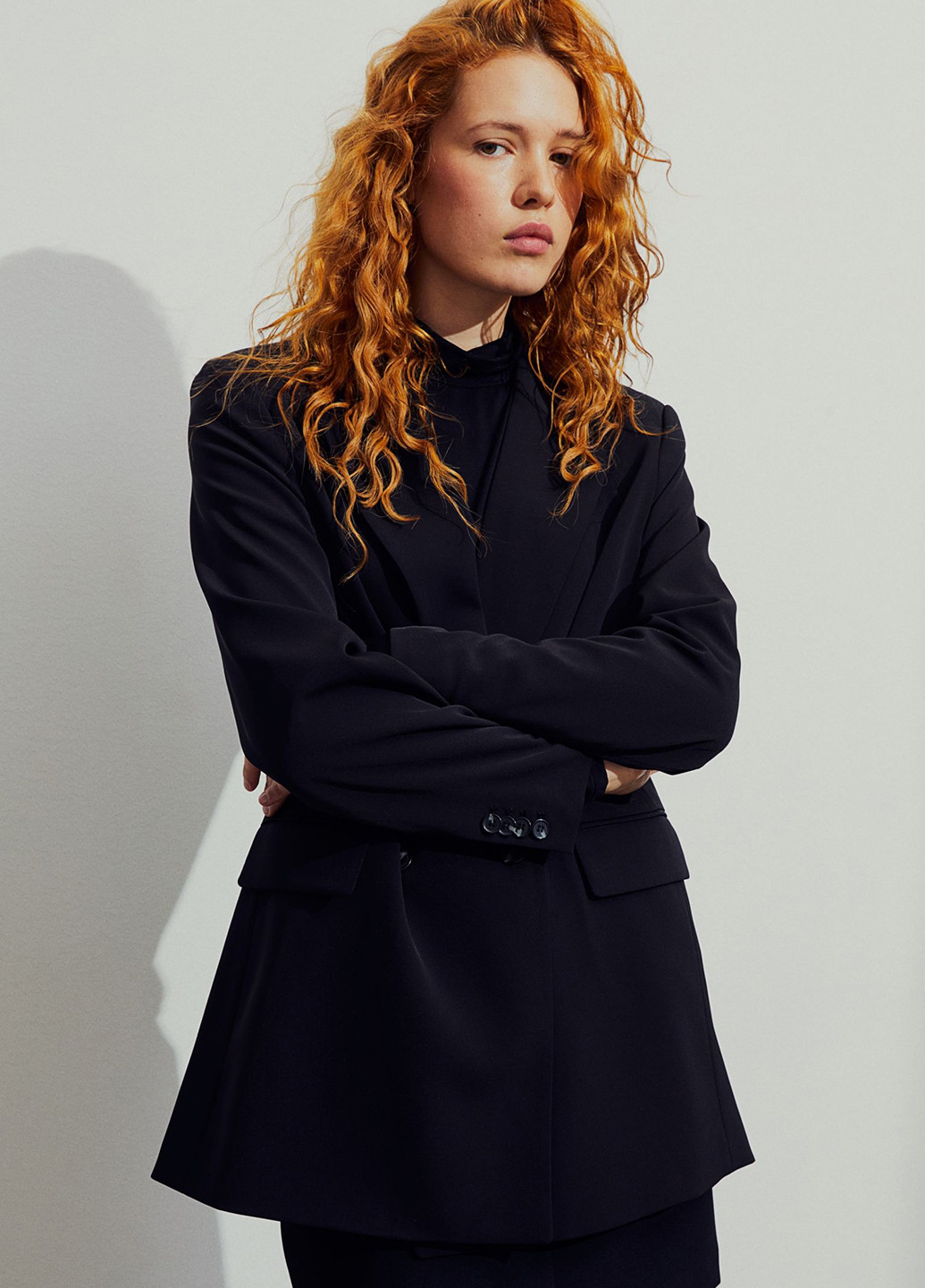 Черный женский жакет H&M однотонный - демисезонный